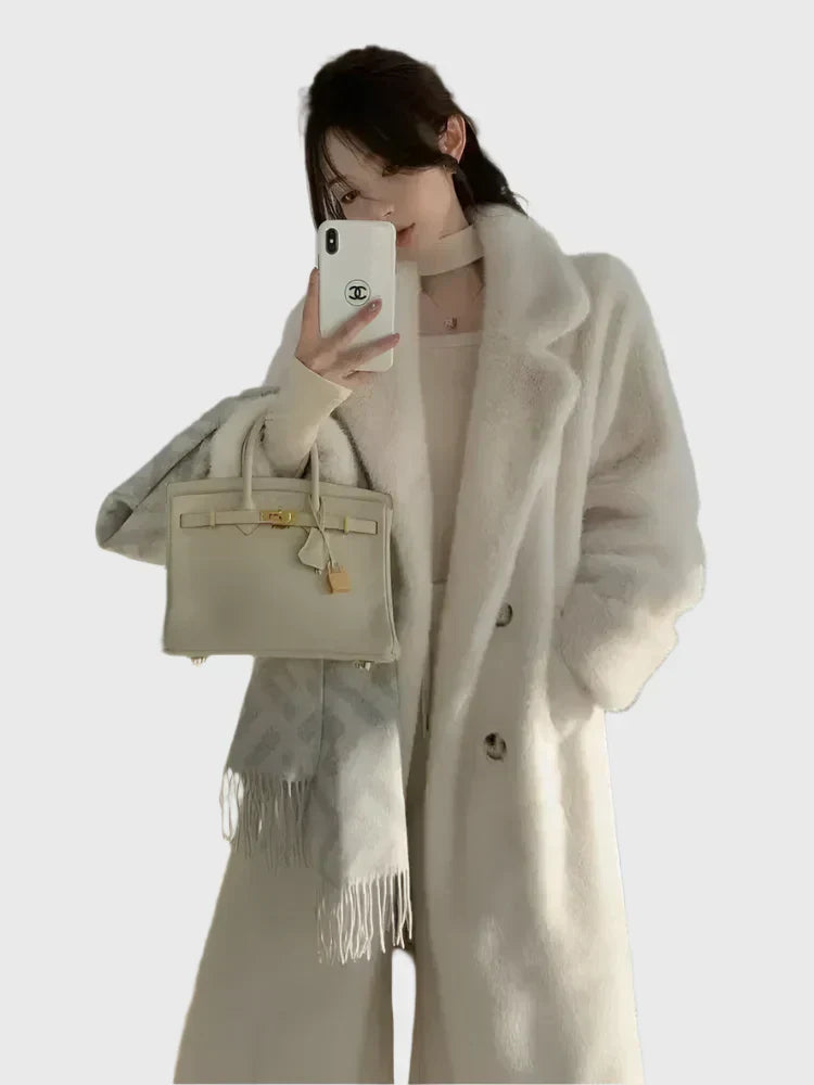 ANITA - Cappotto doppiopetto morbido ed elegante
