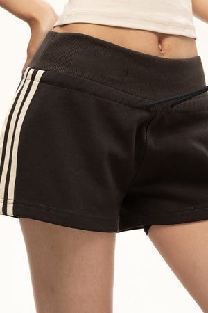 PULA - Shorts sportivi a righe con vita elasticizzata