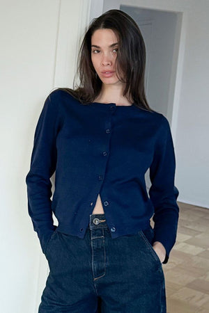 JELSI - Cardigan slim fit in maglia morbida