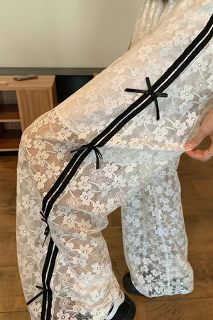 IPOMEA - Pantaloni bianchi a vita alta con pizzo e fiocco