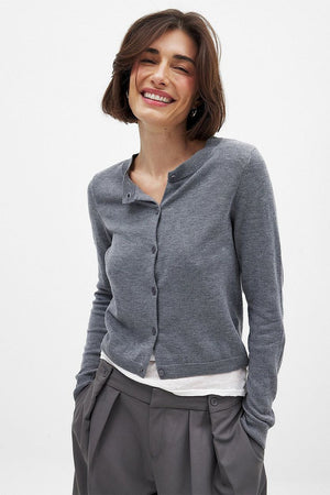 JELSI - Cardigan slim fit in maglia morbida