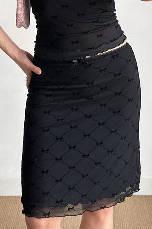 ALDA - Gonna midi nera in mesh con fiocco e pizzo