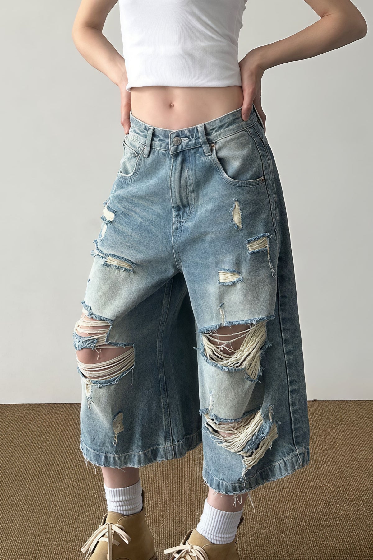 SALISANO - Jeans Capri in Denim Effetto Vintage