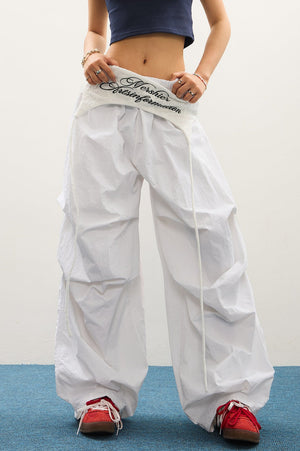 GUAGNANO - Pantaloni cargo curvy con stampa stellare