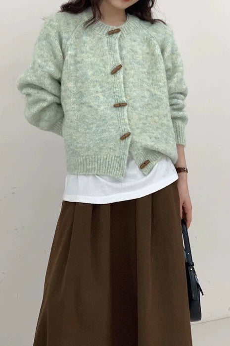 ISOLABONA - Cardigan morbido con alamari e maniche lunghe