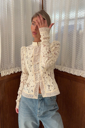 BUSACHI - Cardigan bianco in pizzo con bottoni decorativi