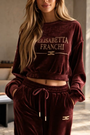 ELISABETTA FRANCHI logos elisabetta Coordinato • Velluto morbido • Felpa cropped e pantaloni ampi con coulisse — Cristina — SHOT 3